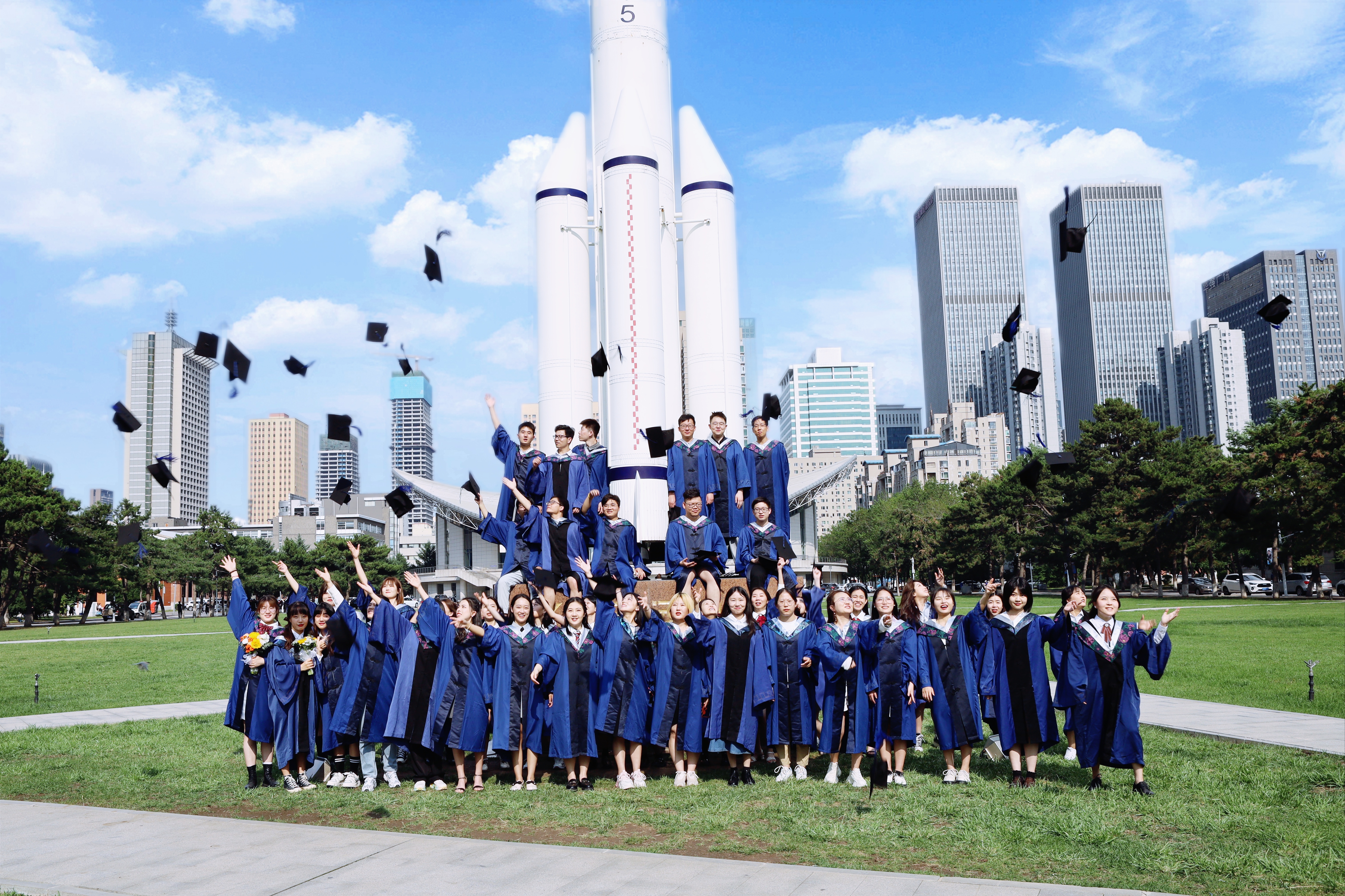 全班于火箭广场合影